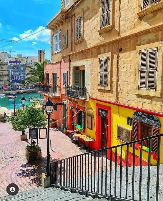 Spinola Bay View In St Julians 3 Bedrooms Saint Julian's