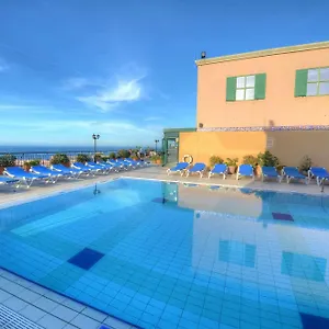 Golden Tulip Vivaldi Saint Julian's